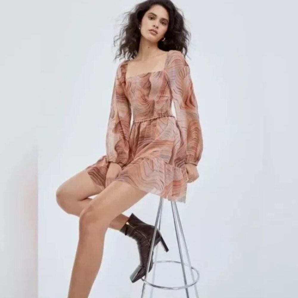 Wilfred Tempest Long Sleeve Smocked Dress in Birch/Buenes Aires